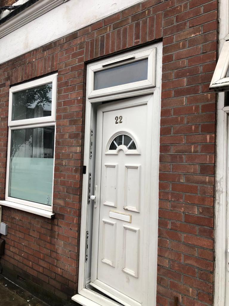 ロンドン Alpha House Bed & Breakfast エクステリア 写真